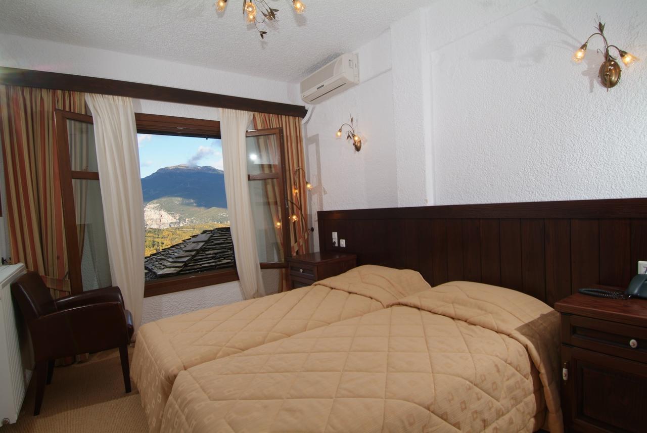 Hotel Taxiarches アリスティ エクステリア 写真